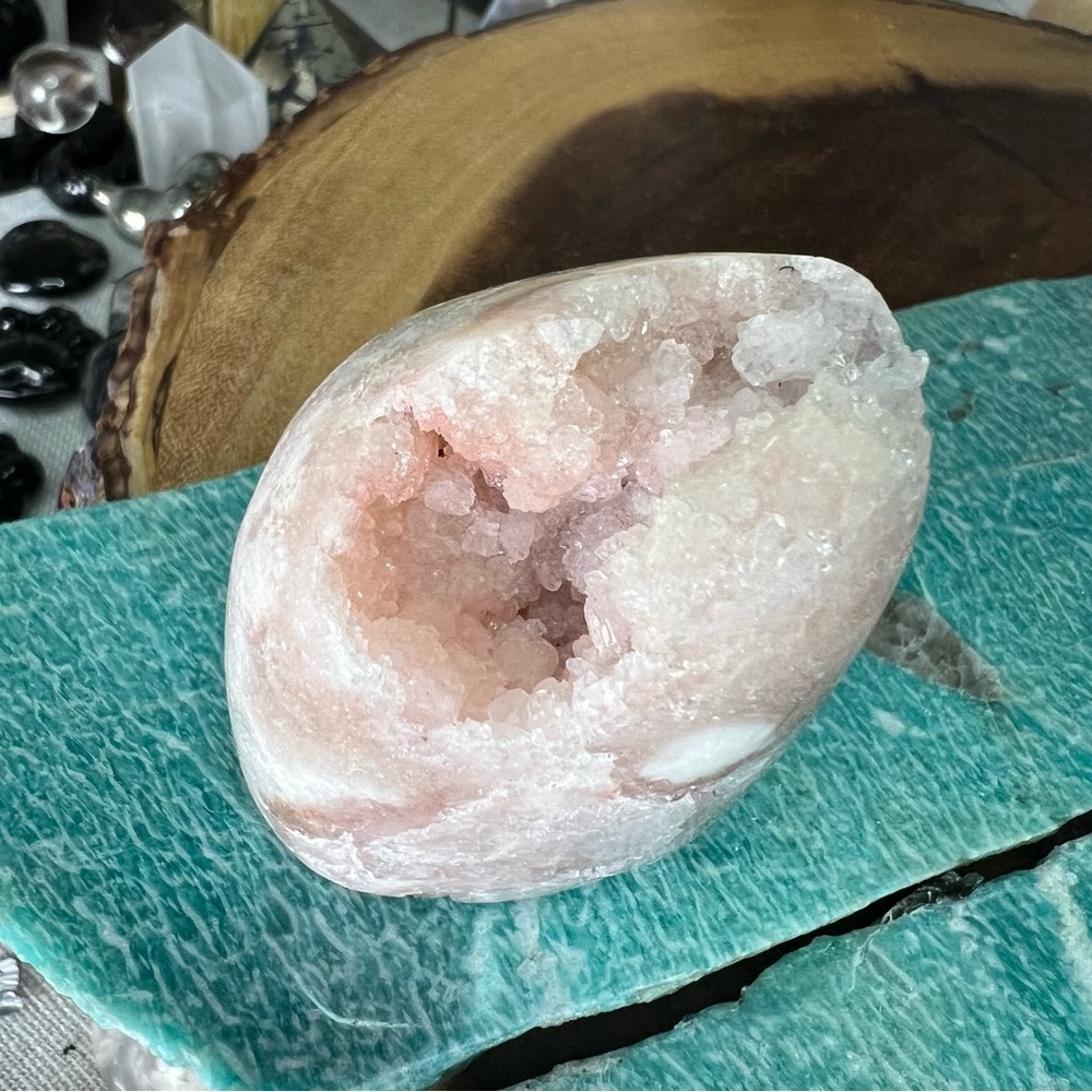 Pink amethyst freeform - Picture 9 of 9